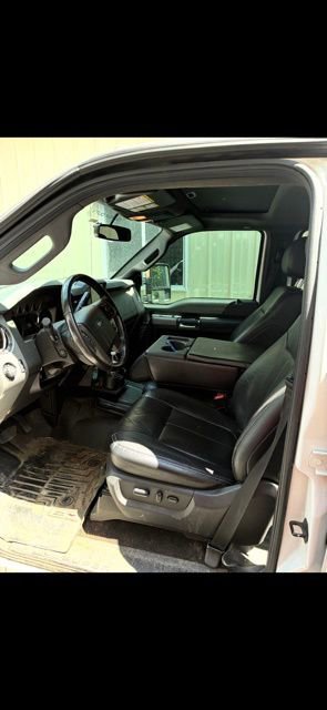 Used 2016 Ford F250 Lariat w/ Lariat Ultimate Package AWD/4WD image 5
