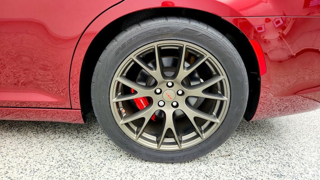 Used 2023 Chrysler 300 C RWD image 9
