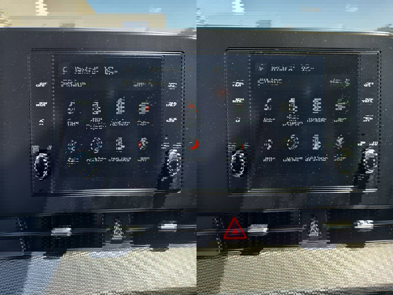 Used 2025 Kia Sportage LX image 22