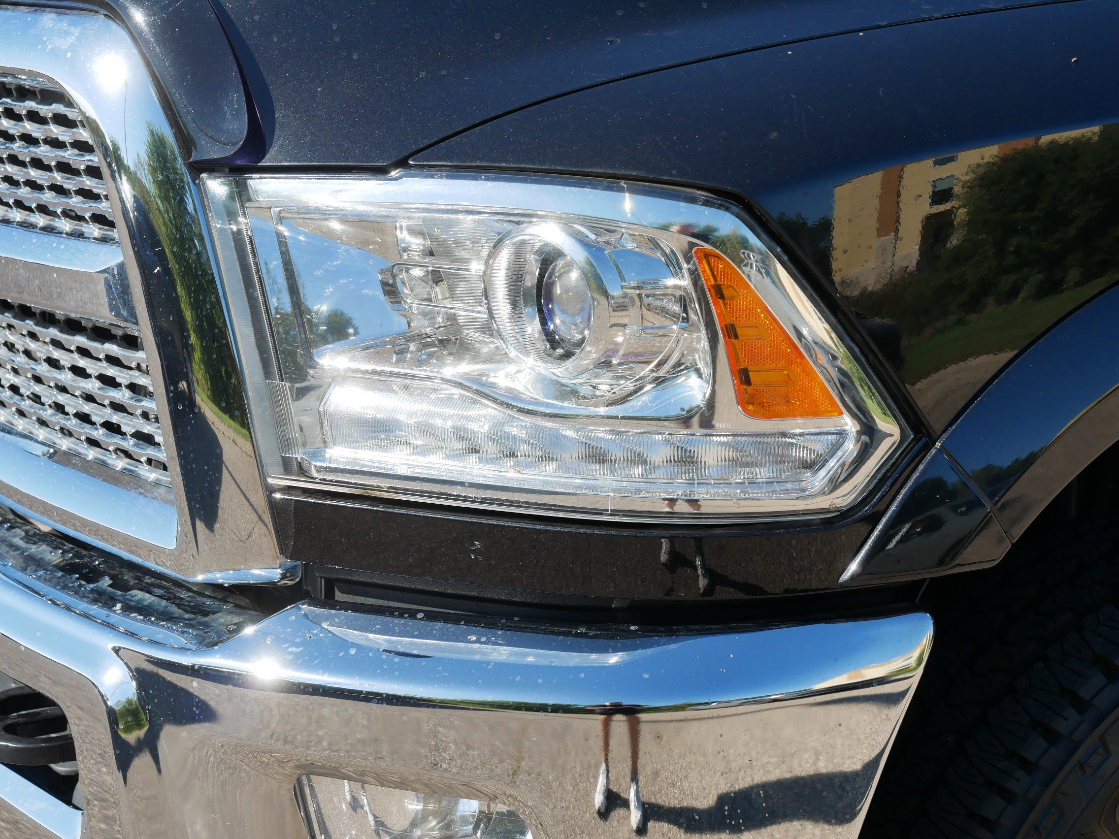 Used 2018 RAM 2500 Laramie w/ Snow Chief Group image 16