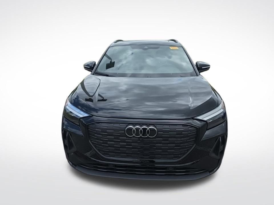 Used 2023 Audi Q4 e-tron Premium Plus w/ Premium Plus AWD/4WD image 4
