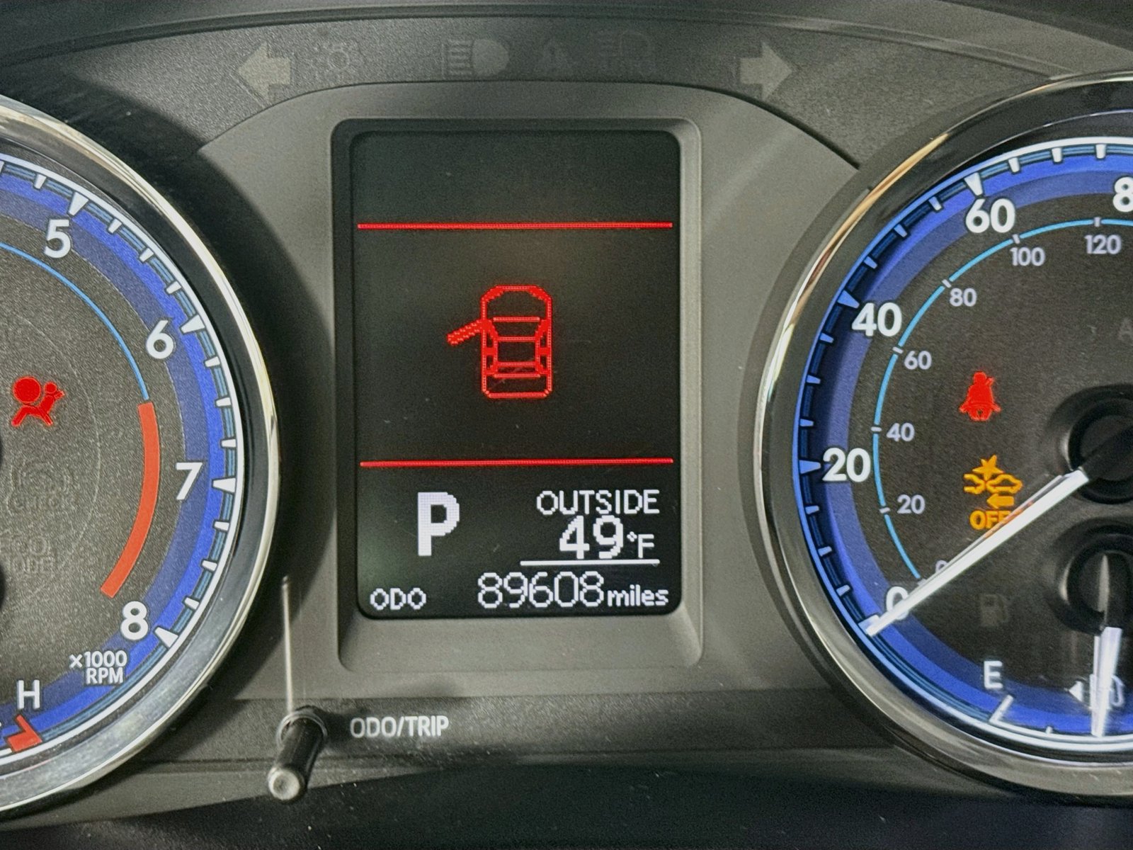 Used 2018 Toyota Corolla LE FWD image 9