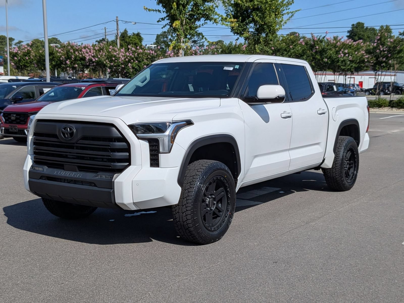 Used 2023 Toyota Tundra SR5 w/ SR5 Convenience Package AWD/4WD image 7