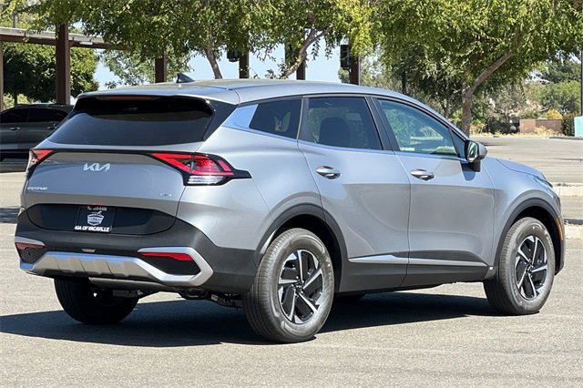 New 2025 Kia Sportage LX image 5
