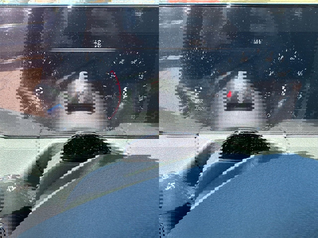 New 2025 Nissan Armada SL w/ Captain's Chari Seat Package image 19