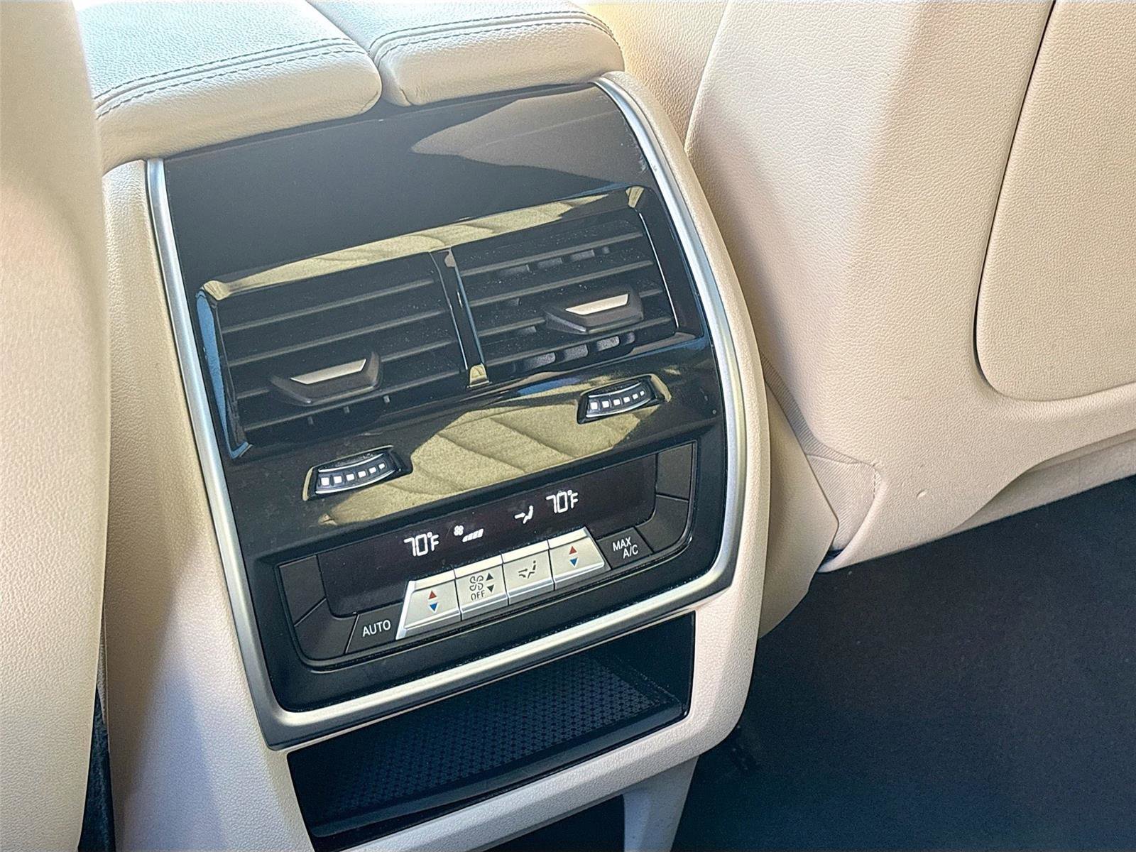 Used 2021 BMW X5 sDrive40i w/ Premium Package image 29