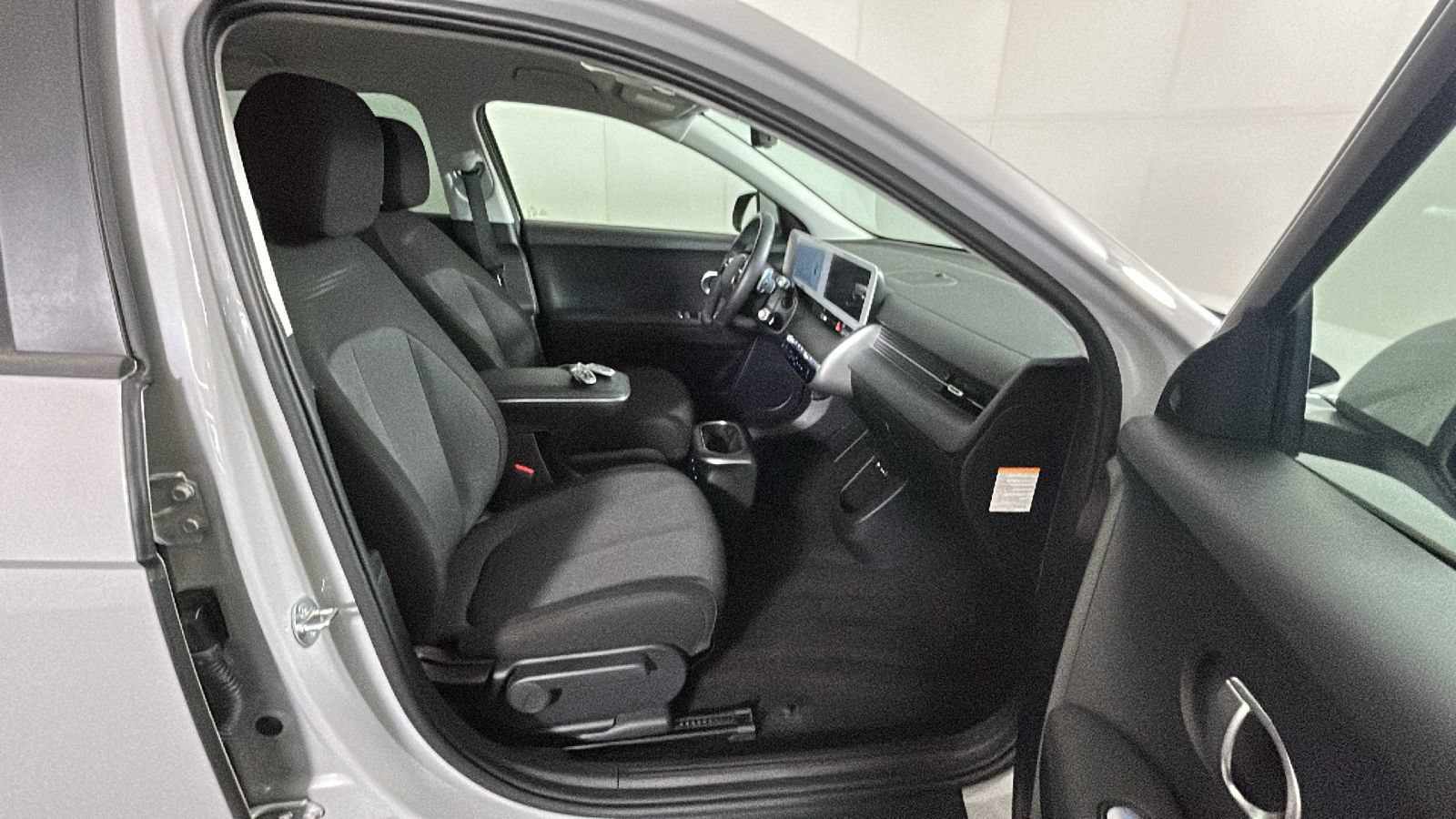 Used 2024 Hyundai Ioniq 5 SEL AWD/4WD image 36