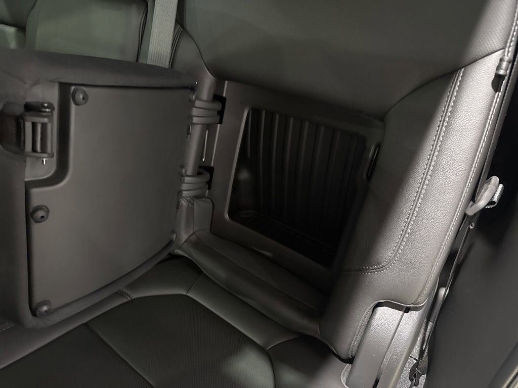 Used 2020 Chevrolet Silverado 1500 LTZ w/ LTZ Premium Package image 37