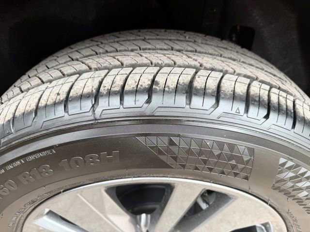 Certified 2026 Nissan Pathfinder SV FWD image 34