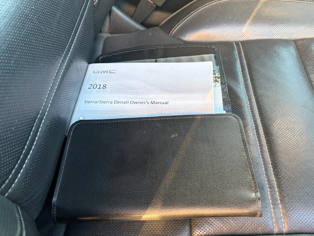Used 2018 GMC Sierra 2500 Denali image 53