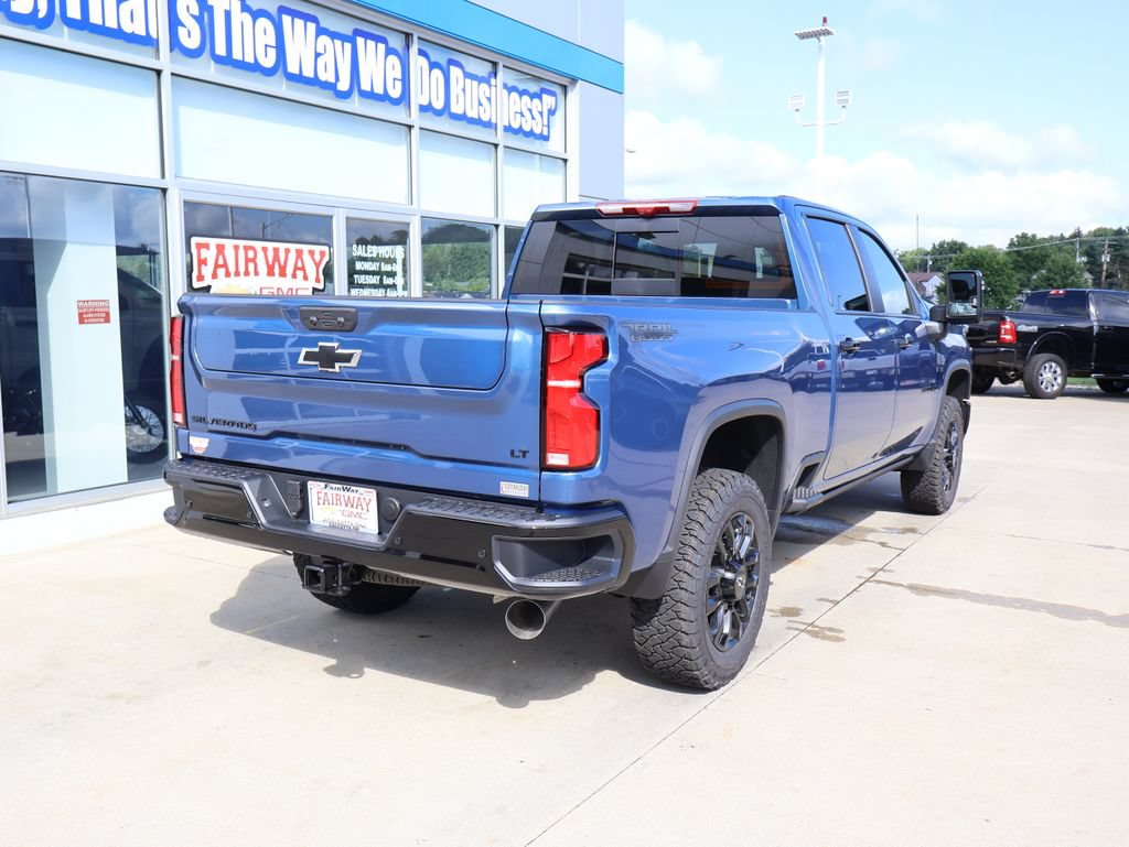 New 2026 Chevrolet Silverado 3500 LT AWD/4WD image 3