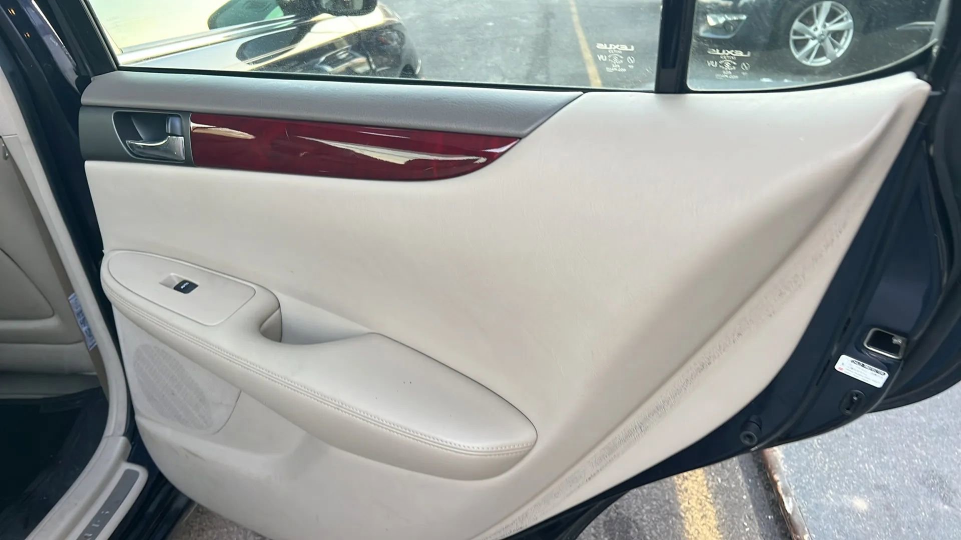 Used 2004 Lexus ES 330 image 23