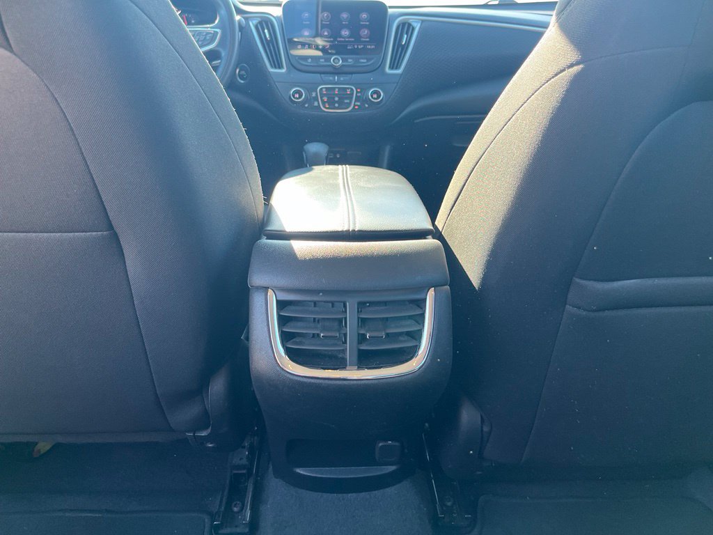 Used 2023 Chevrolet Malibu LT FWD image 26