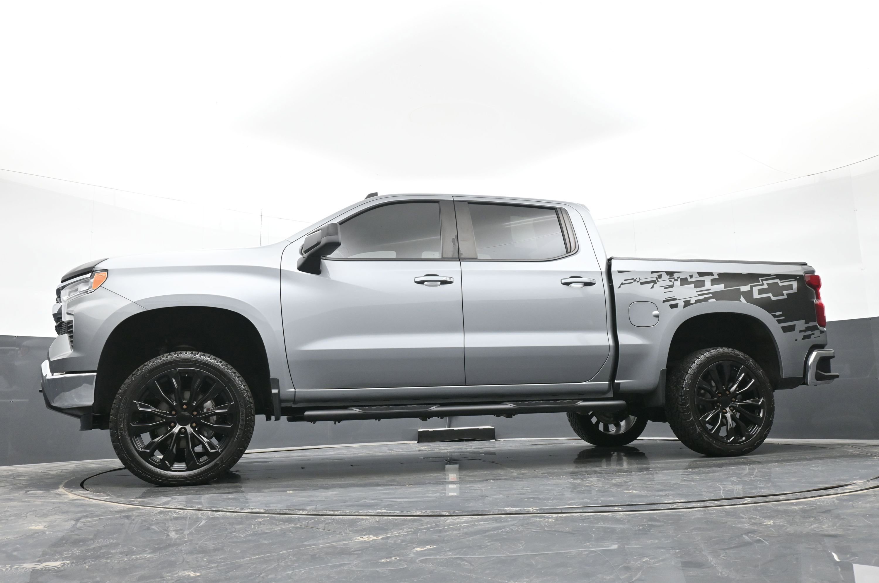 Used 2023 Chevrolet Silverado 1500 LT w/ Protection Package image 38