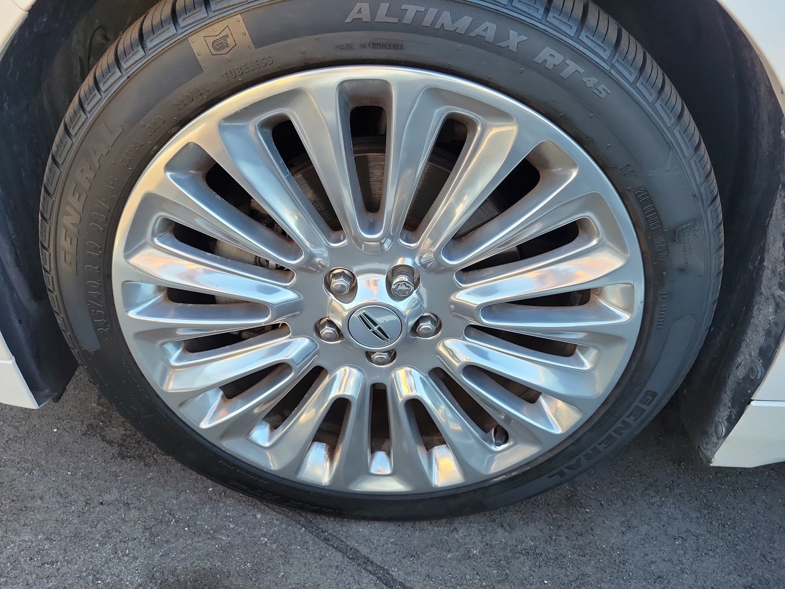 Used 2014 Lincoln MKZ w/ Equipment Group 102A Reserve FWD image 6