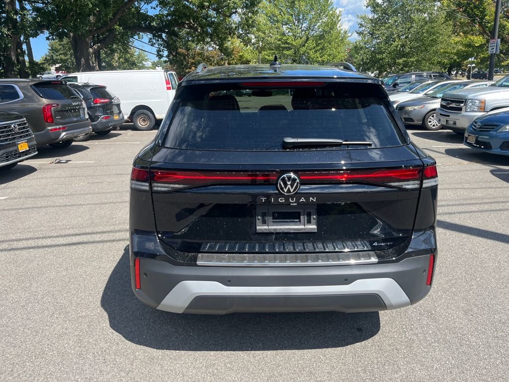 New 2025 Volkswagen Tiguan S image 5