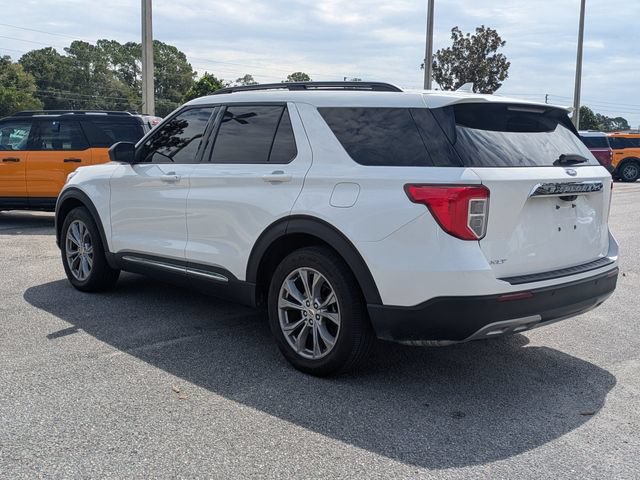 Certified 2022 Ford Explorer XLT w/ Equipment Group 202A RWD image 6