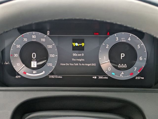 Used 2026 Land Rover Range Rover Velar Dynamic SE image 8