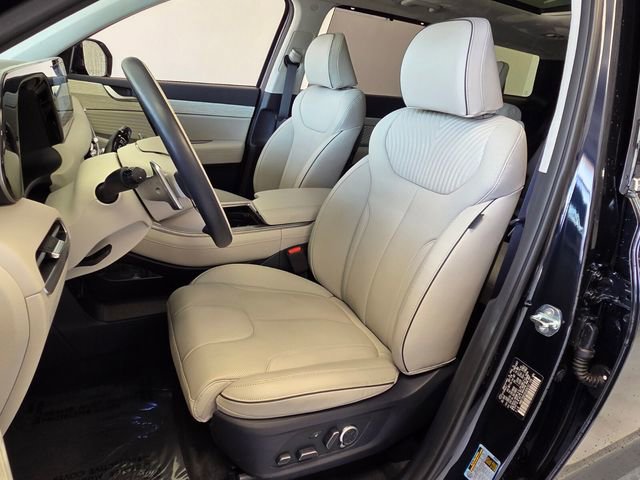 Used 2025 Hyundai Palisade Calligraphy image 8