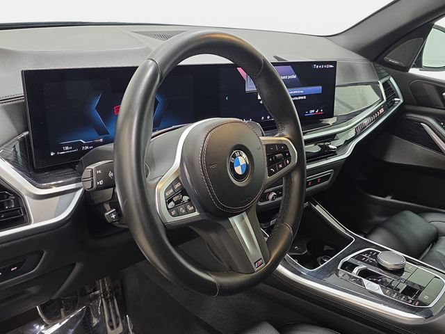 Used 2024 BMW X5 xDrive40i w/ M Sport Package AWD/4WD image 12