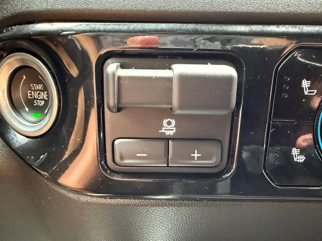 Used 2022 Chevrolet Silverado 1500 LT AWD/4WD image 25