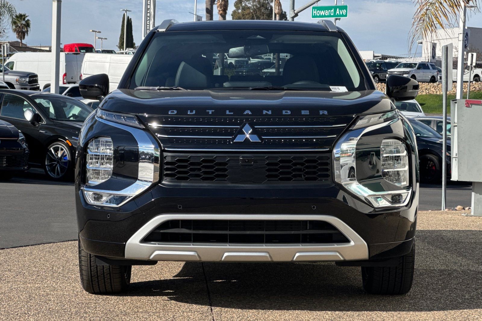 New 2025 Mitsubishi Outlander SEL image 8