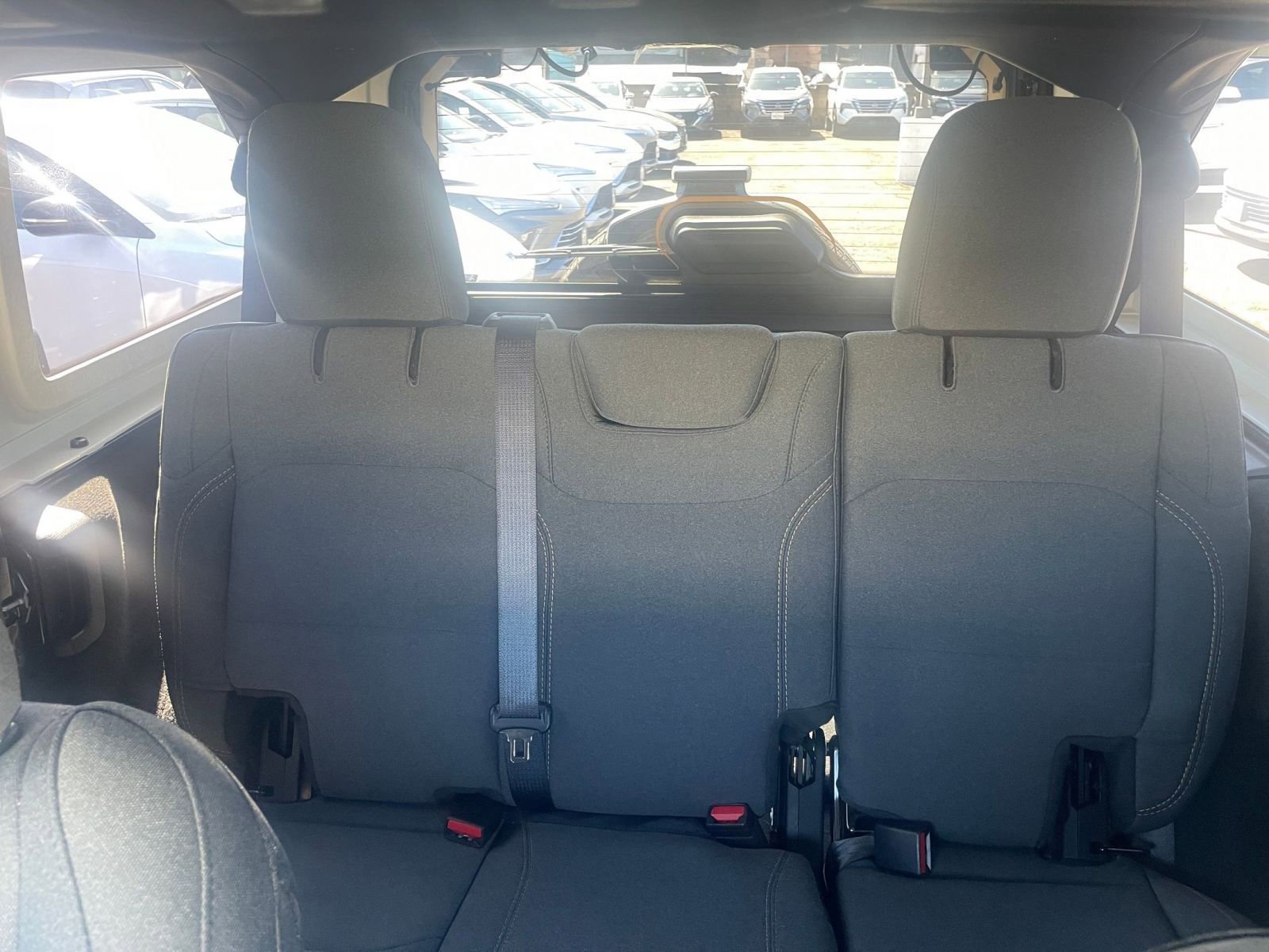 Used 2025 Jeep Wrangler Sport S AWD/4WD image 38