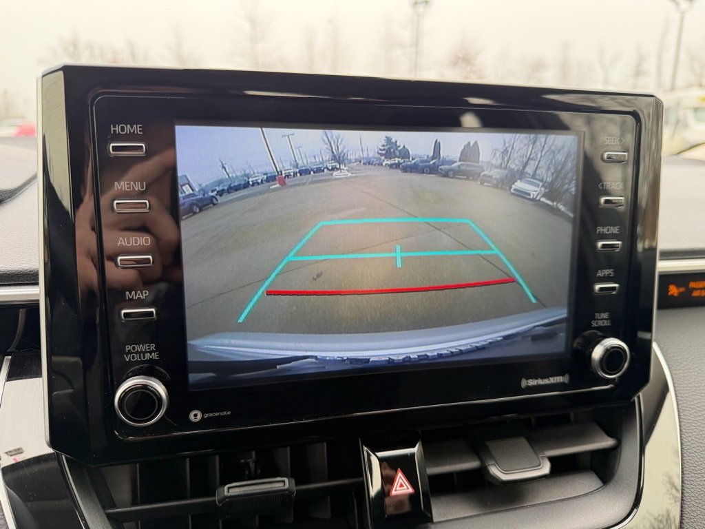 Used 2021 Toyota Corolla LE image 19