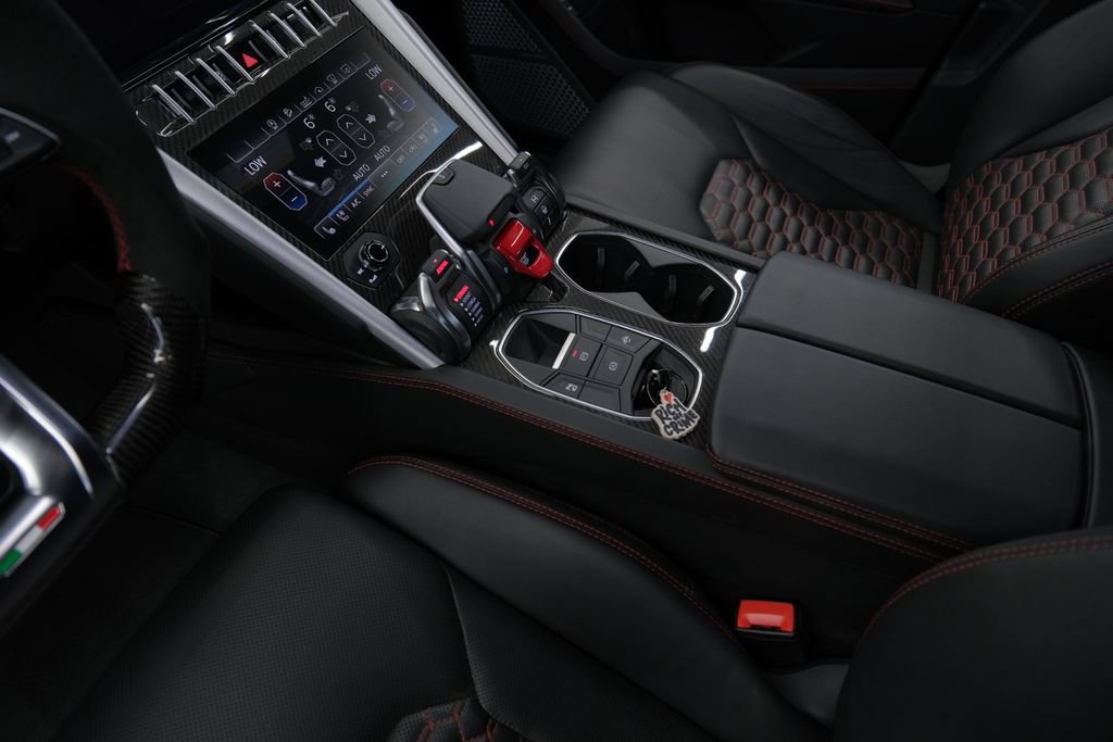 Used 2021 Lamborghini Urus AWD/4WD image 29
