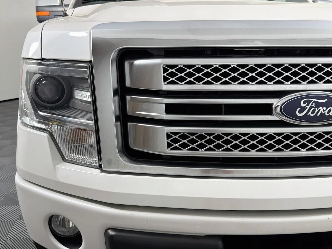 Used 2013 Ford F150 Platinum AWD/4WD image 3