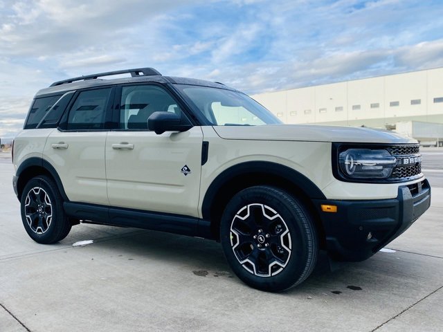 New 2025 Ford Bronco Sport Outer Banks w/ Outer Banks Tech Package+ image 3