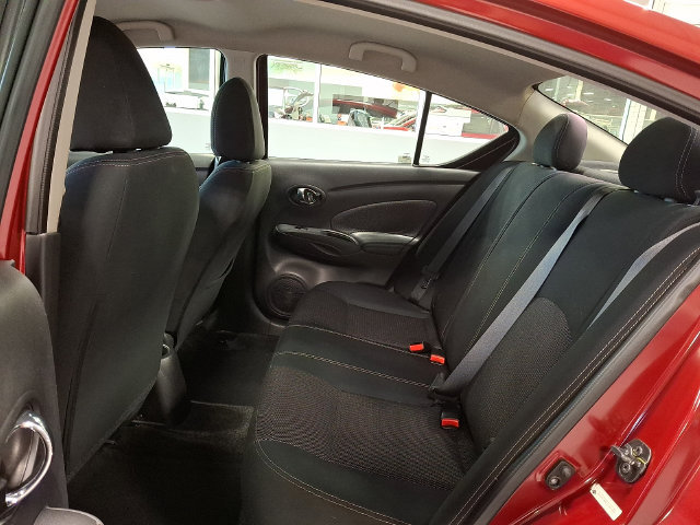 Used 2016 Nissan Versa SV FWD image 9