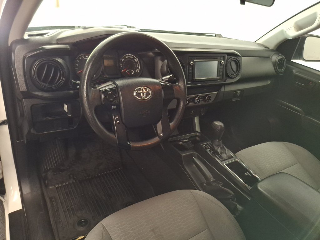Used 2017 Toyota Tacoma SR RWD image 10