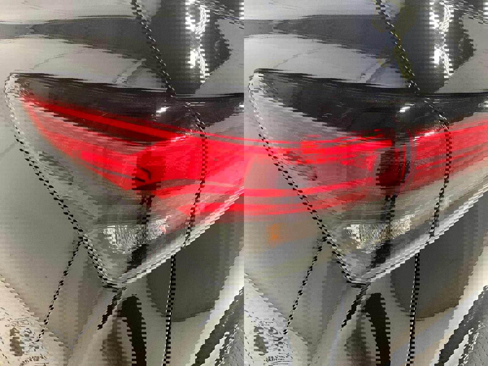 Used 2023 Toyota Highlander L image 25