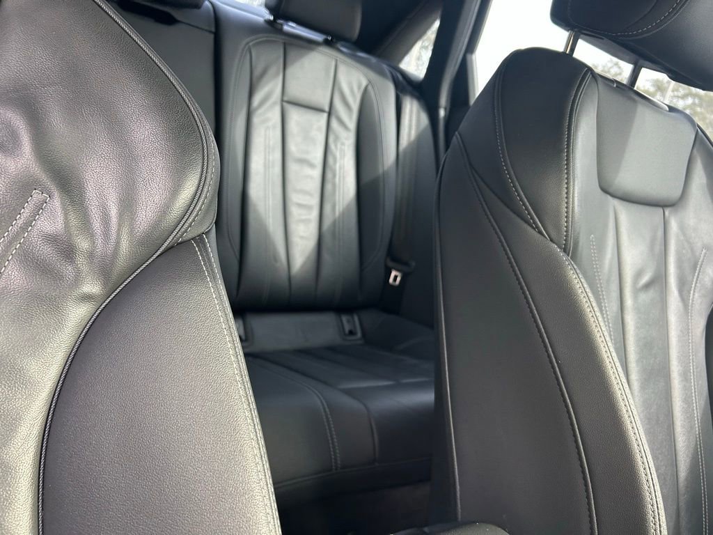 Used 2022 Audi A4 2.0T Premium w/ Convenience Package image 36