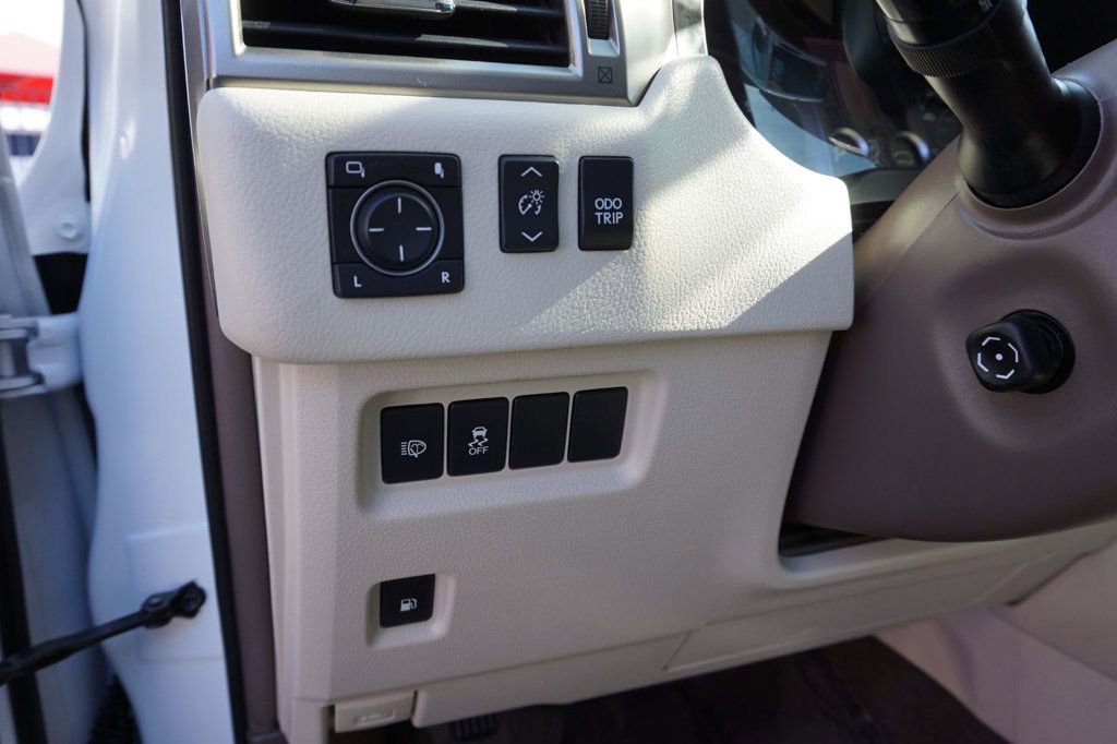 Used 2017 Lexus GX 460 Premium AWD/4WD image 22