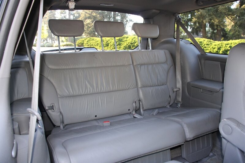 Used 2010 Honda Odyssey EX-L image 16
