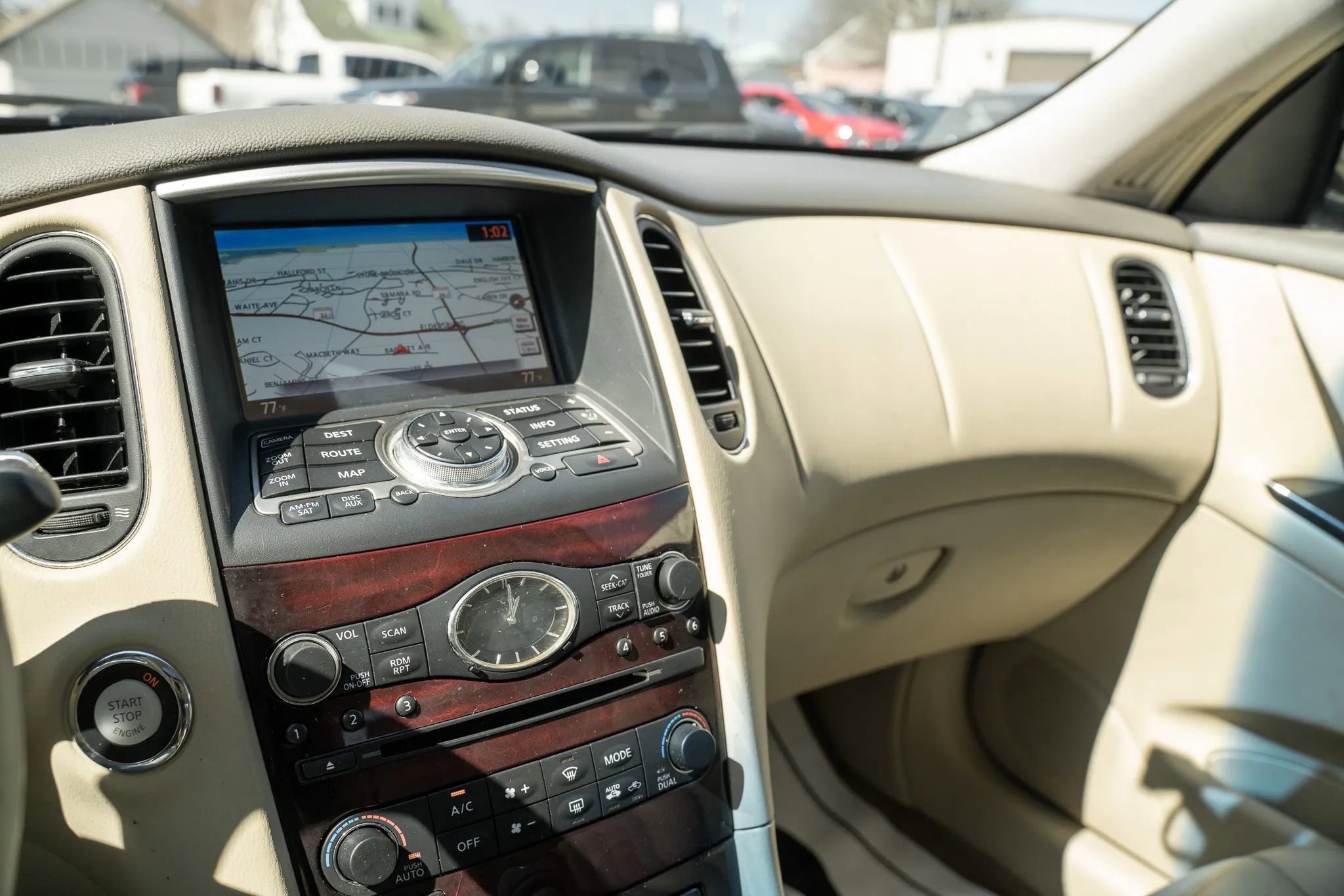 Used 2014 INFINITI QX50 Journey w/ Premium Package image 19