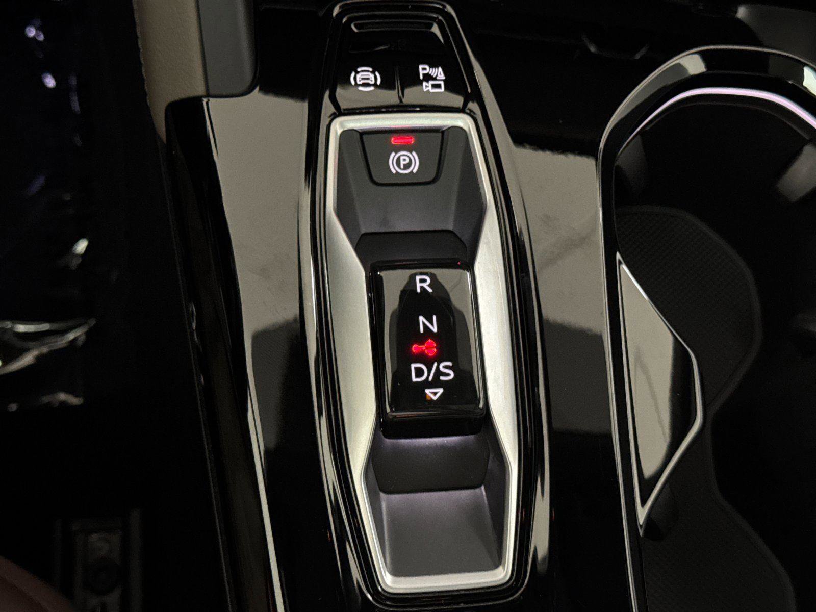 Used 2025 Audi Q5 Premium Plus w/ Premium Plus AWD/4WD image 22
