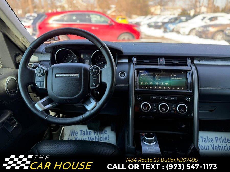 Used 2017 Land Rover Discovery First Edition image 27