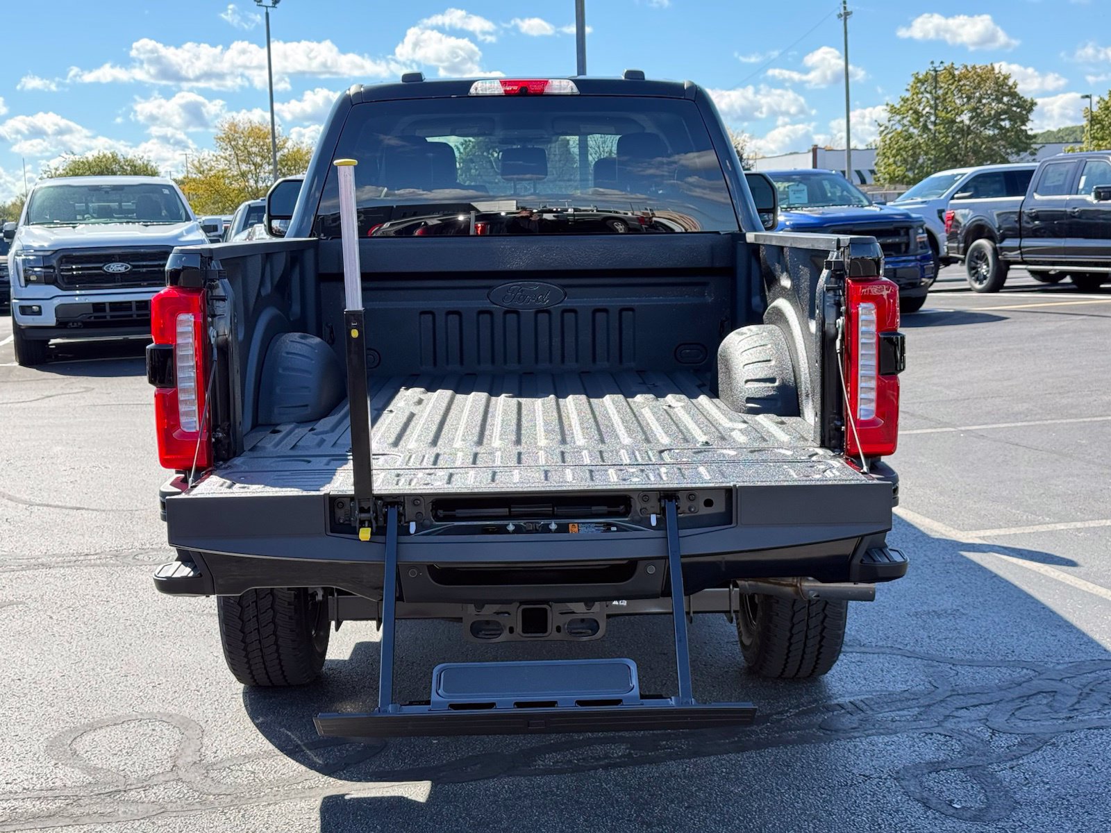 New 2027 Ford F350 Lariat w/ Black Appearance Package AWD/4WD image 44
