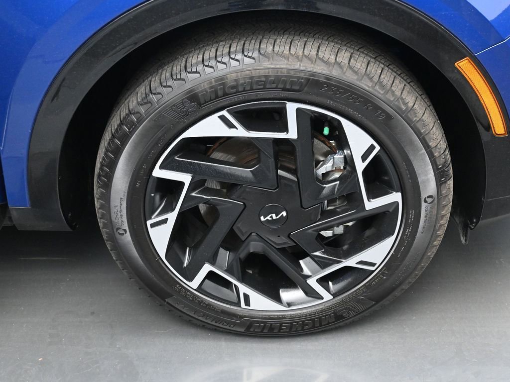 Used 2025 Kia Sportage SX image 41