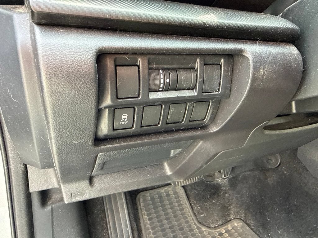 Used 2017 Subaru Impreza 2.0i AWD/4WD image 15