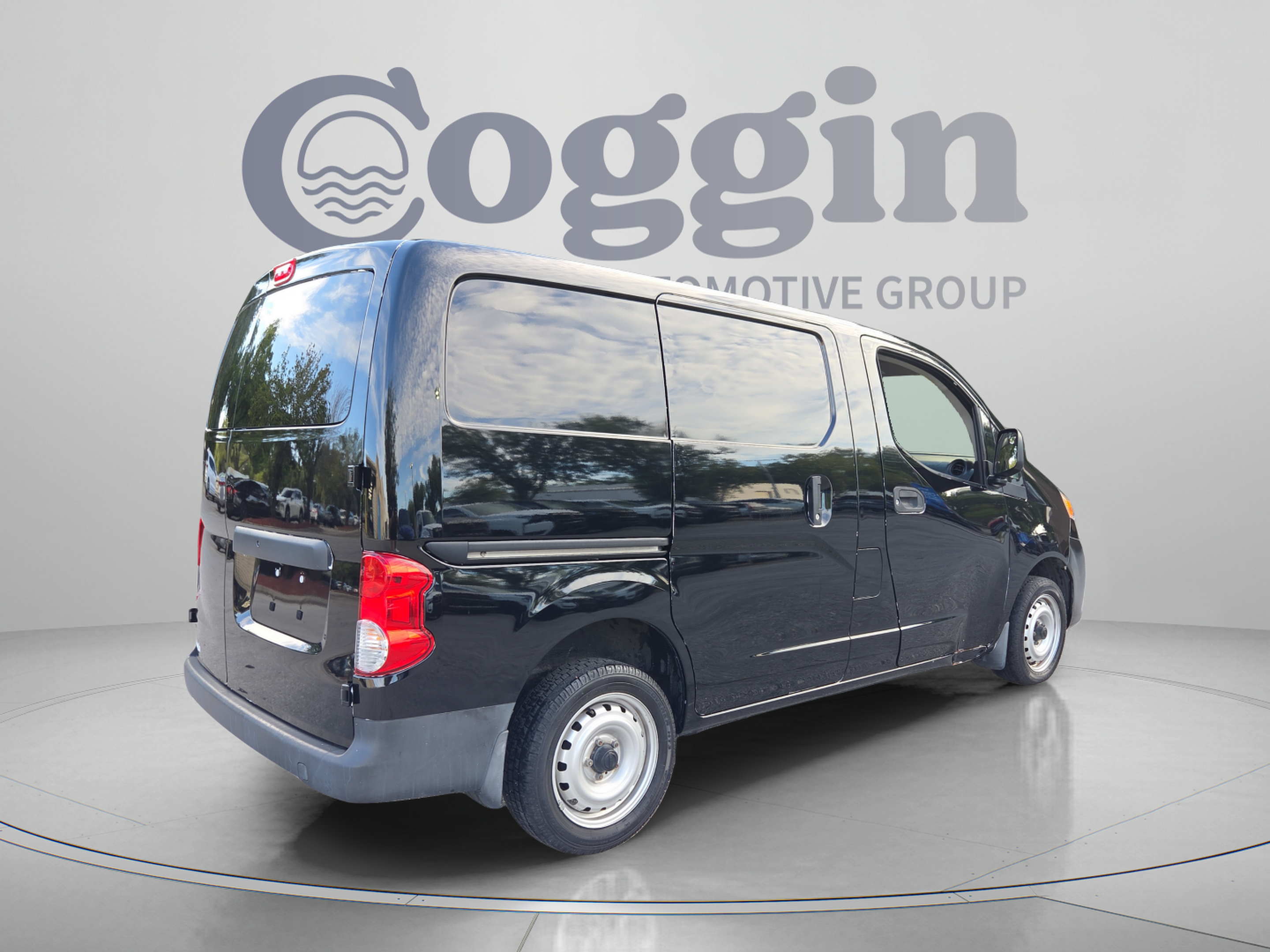 Used 2020 Nissan NV200 S w/ Back Door Glass Package FWD image 5