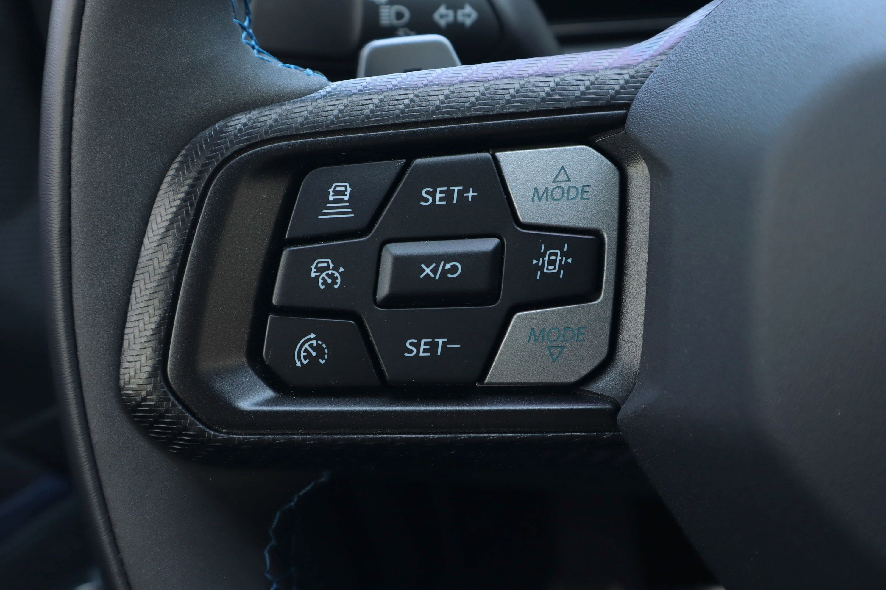 Used 2025 Ford Mustang Dark Horse image 17