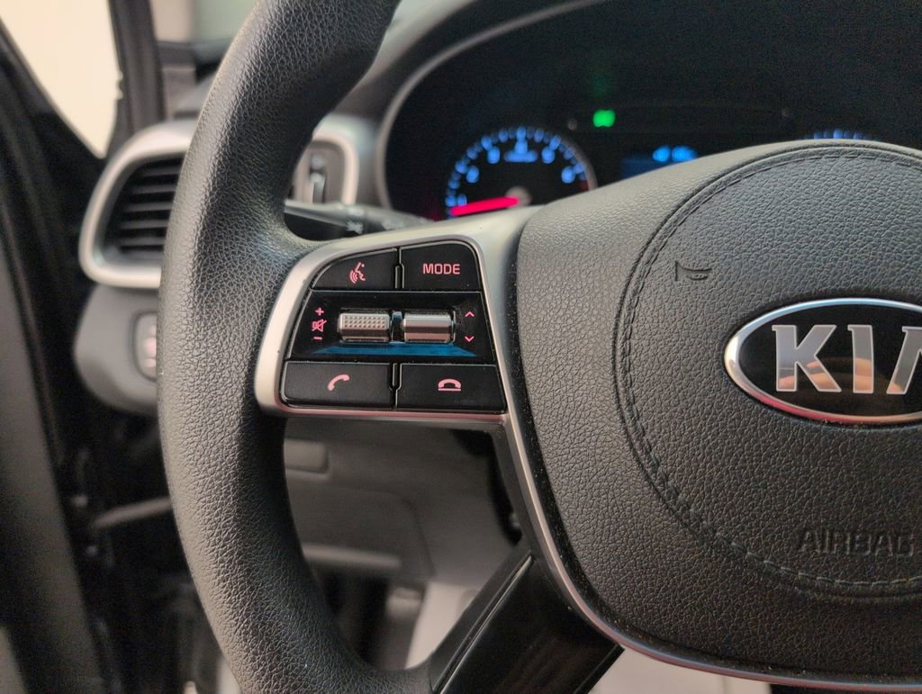 Used 2020 Kia Sorento LX FWD image 36