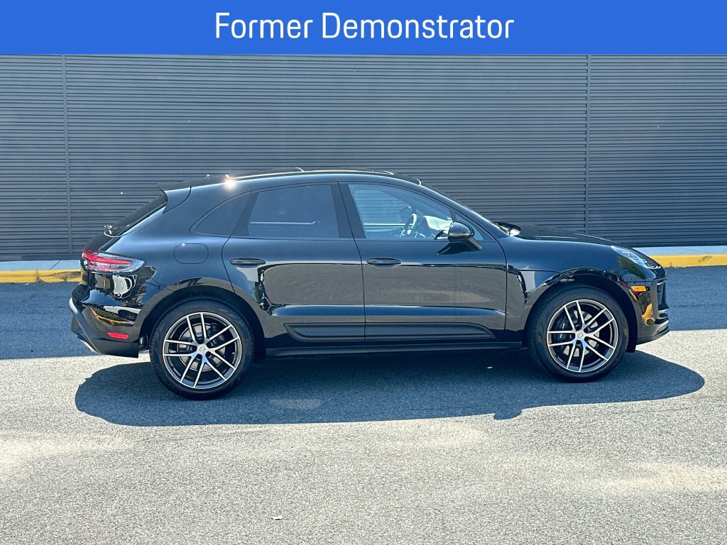 New 2026 Porsche Macan AWD/4WD image 8