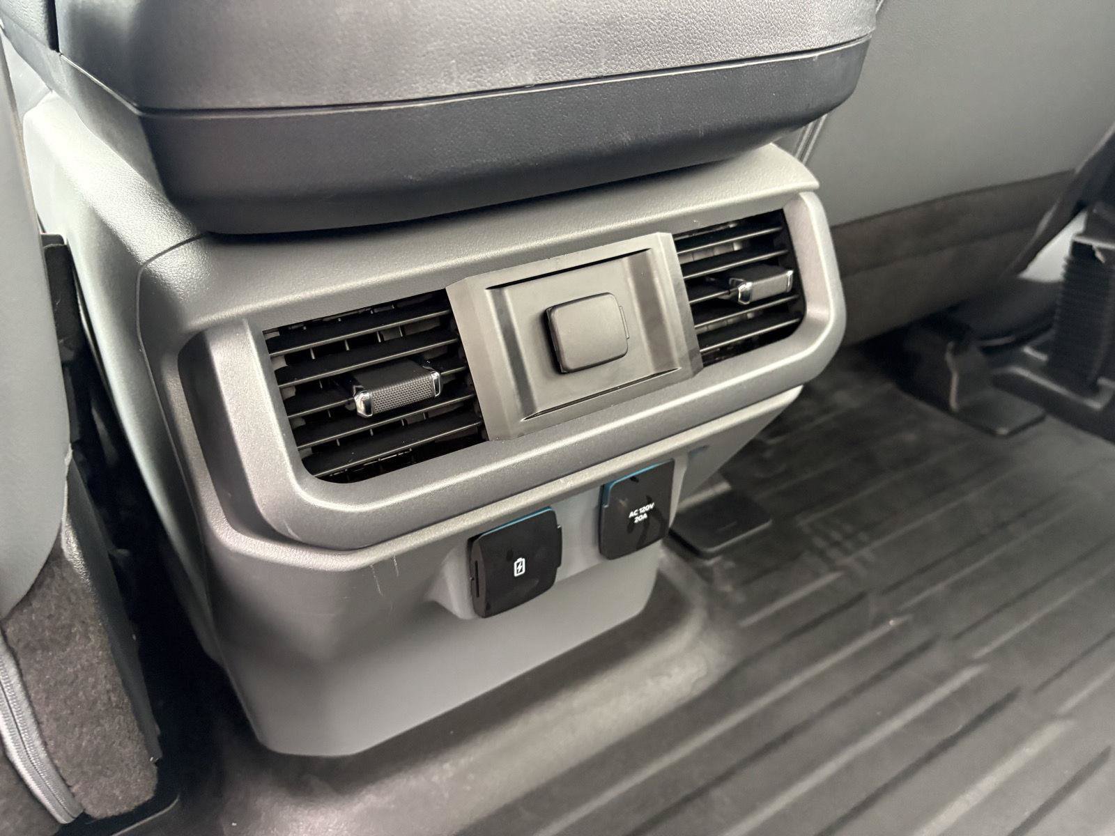 Used 2022 Ford F150 Lightning Pro AWD/4WD image 19