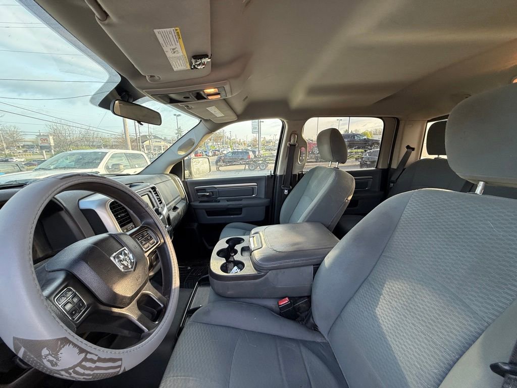 Used 2019 RAM 1500 Classic SLT image 13