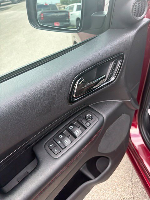 Used 2025 Dodge Durango GT AWD/4WD image 16